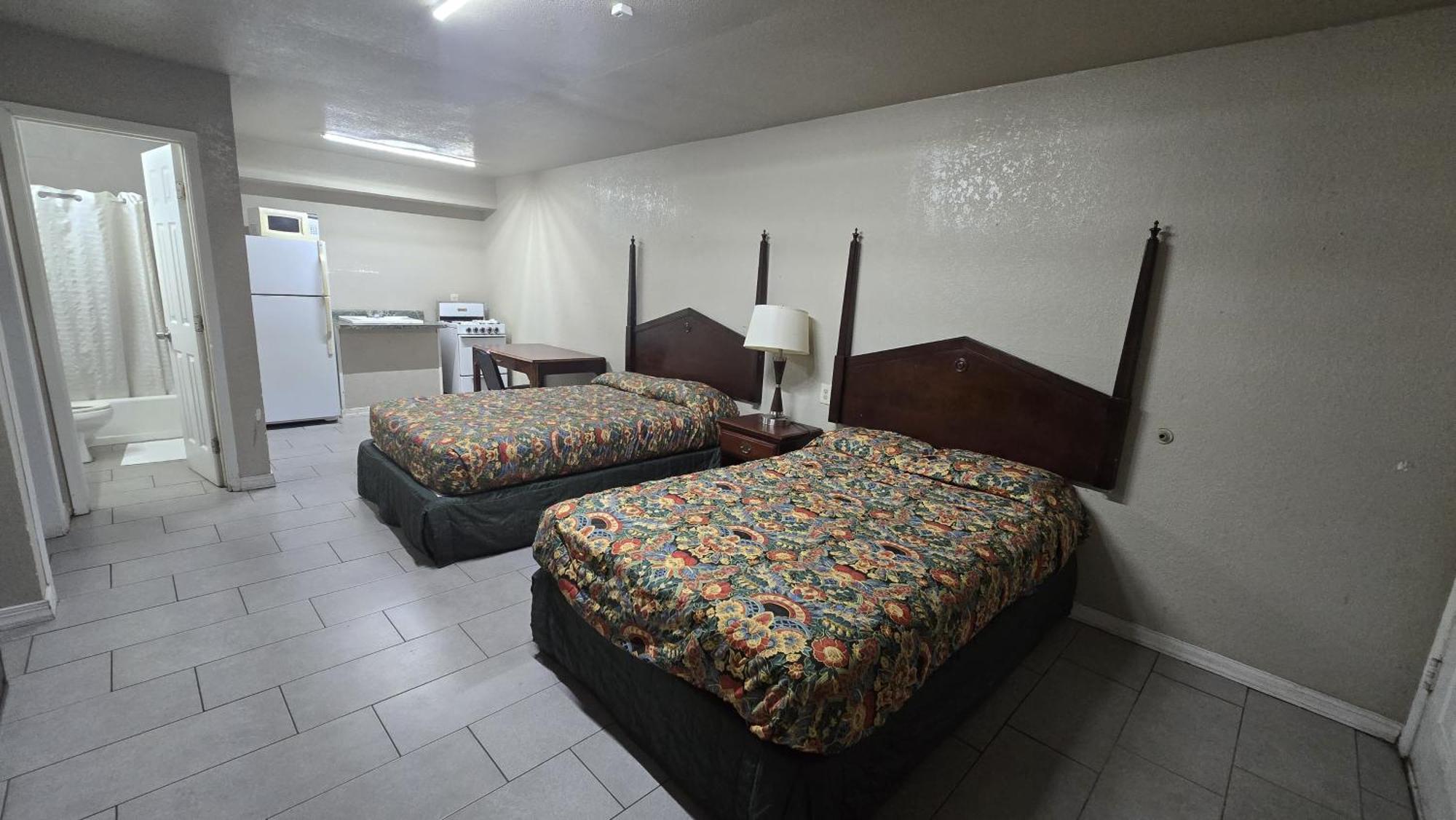 Super 7 Inn By Oyo San Antonio Nw Medical Center Extérieur photo
